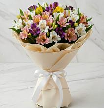 Букет цветов из:  Альстромерии в Сланцах