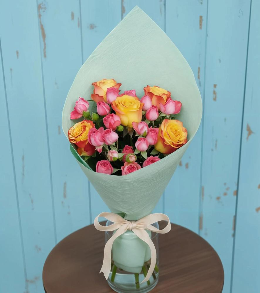 Букет цветов из: Розы в Сланцах