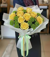 Букет цветов из:  Хризантемы и Розы в Сланцах