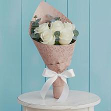Букет цветов из:  Розы в Сланцах