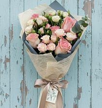 Букет цветов из:  Розы в Сланцах