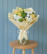 Букет цветов из:  Хризантемы и Розы в Сланцах