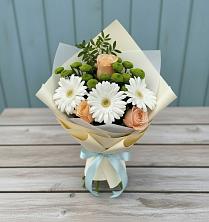 Букет цветов из:  Герберы, Розы и Хризантемы в Сланцах