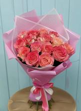 Букет 15 Розовых роз Равель в Сланцах