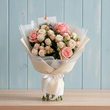 Букет цветов из:  Розы в Сланцах