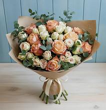 Букет цветов из:  Альстромерии и Розы #REPLACE_PRED# Сланцах