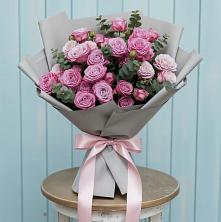 Букет цветов из:  Розы в Сланцах
